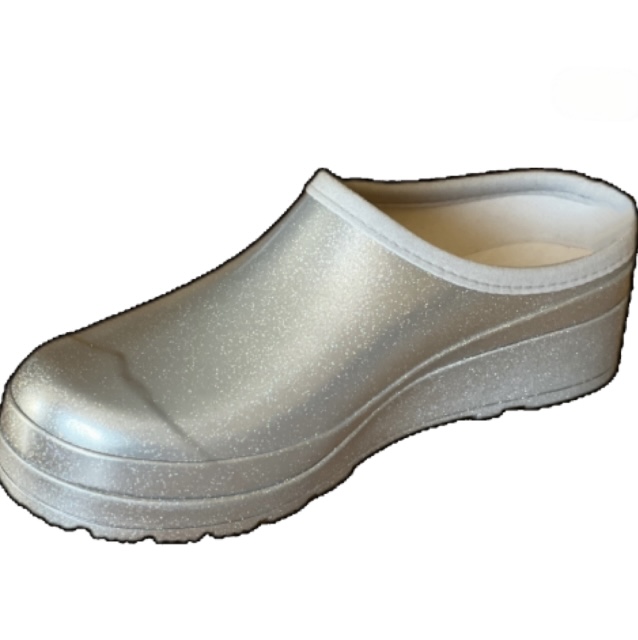 Sepatu Bot Koki